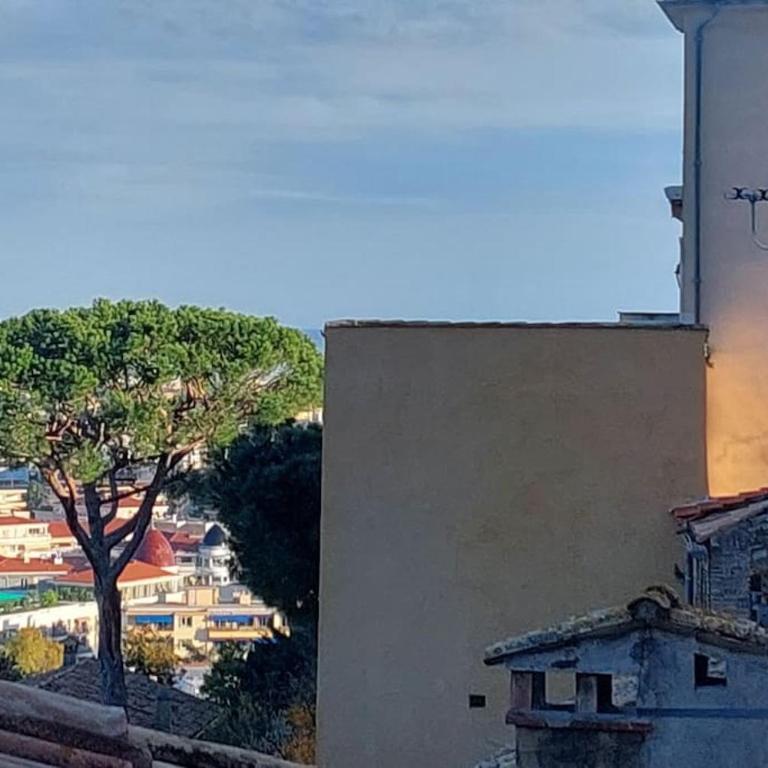 Maison de village Haut-de-Cagnes avec vue mer - Two-Bedroom Villa - 14