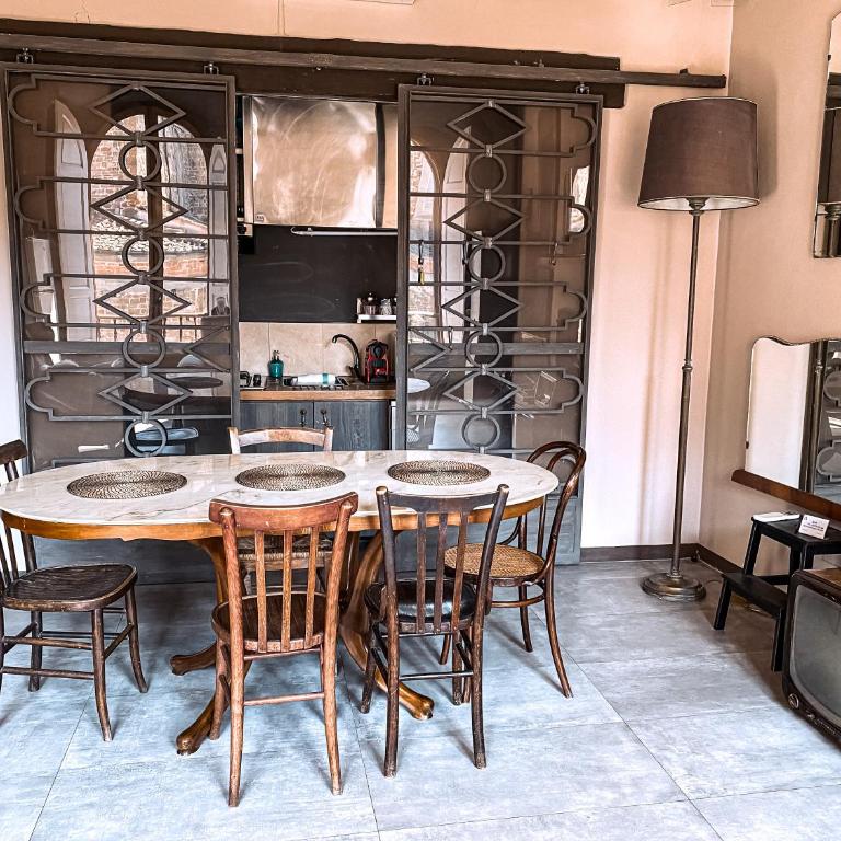 Acacia Firenze Apartments Cumino-Cannella-Curry - Two-Bedroom Apartment - 8