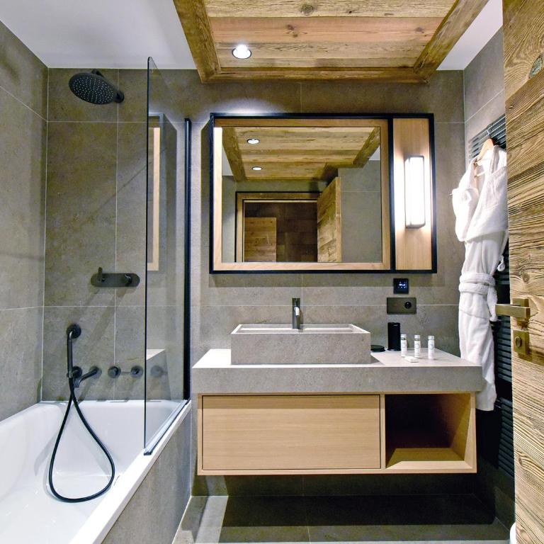 Appartement skis aux pieds, cheminée, conciergerie 5* - FR-1-613-37 - Apartamento (8 adultos) - 4