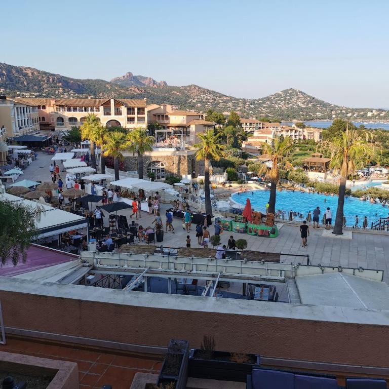 APPARTEMENT CAP ESTEREL CLIMATISE VUE MER - Appartement 1 Chambre - 4