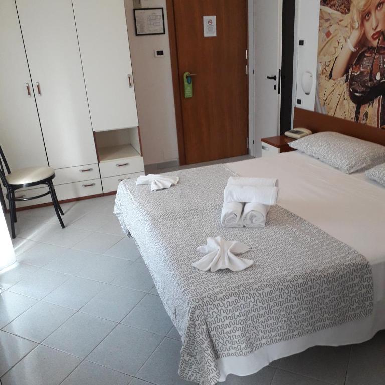 Hotel Villa del Parco - Camera Quadrupla Standard - 3