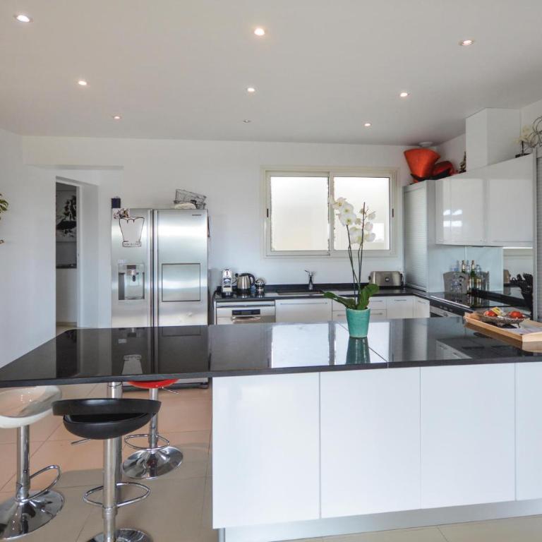 Amazing Home In La Gaude With House Sea View - Maison de Vacances 4 Chambres - 7