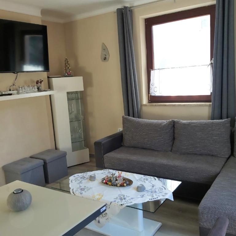 Haus Marina inklusive gratis Eintritt Alpentherme - Apartamento de 2 dormitorios - 25