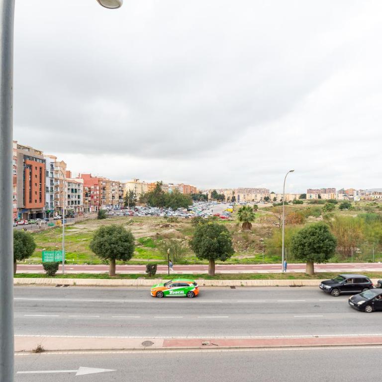 Modern apartment near Huelin Beach & Free Parking - Apartamento de 2 dormitorios - 10