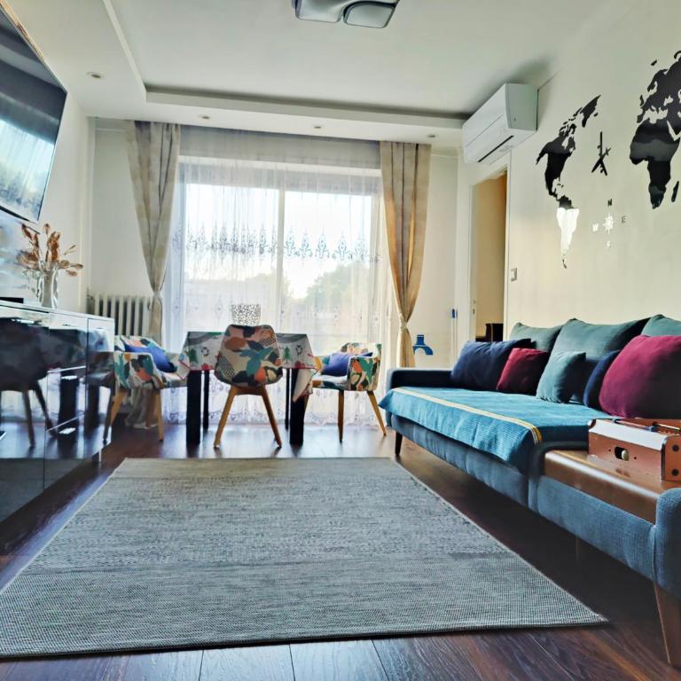 Charming AC 2-bedroom apartment Antibes city center family, couples friendly - Two-Bedroom Apartment - 2