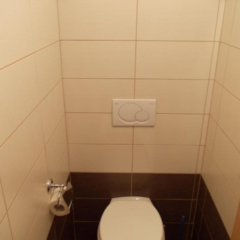 Apartments Sutorina - Three-Bedroom Apartment with Balcony and Sea View - 3