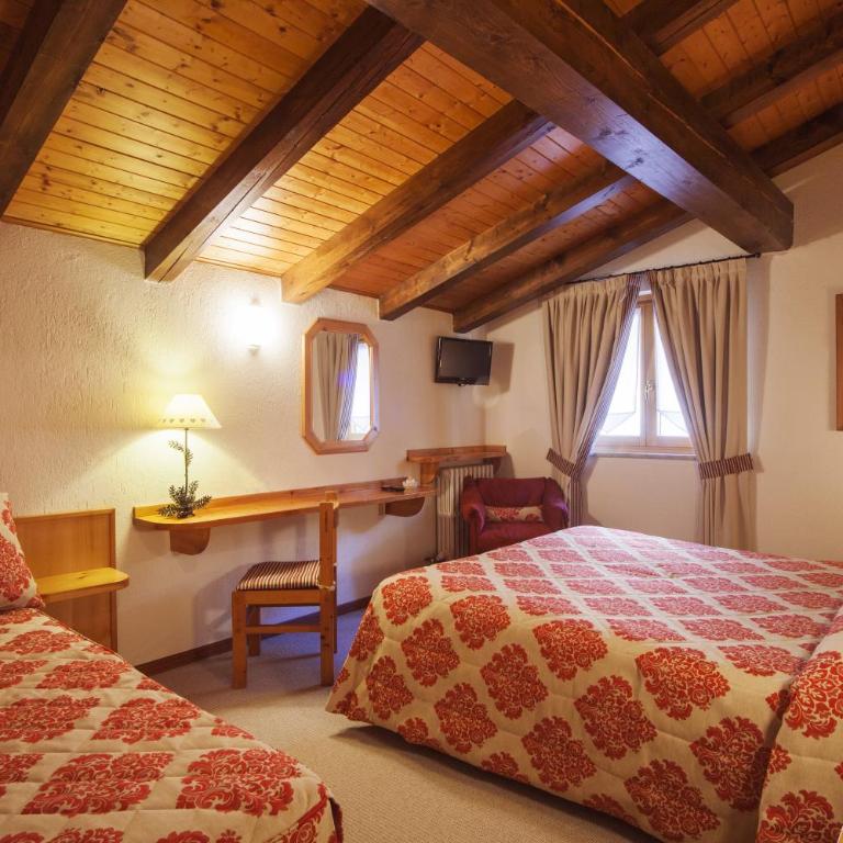 Hotel Ruitor - Camera Tripla - 2