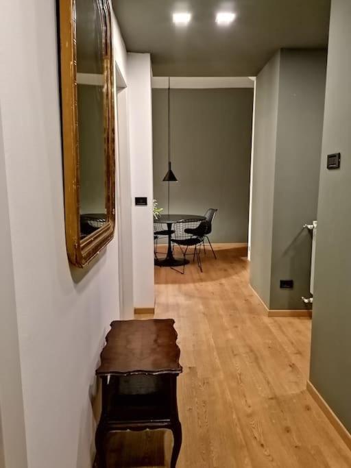 Arona 03 centralissimo ampio bilocale con garage - Appartamento con 1 Camera da Letto - 10