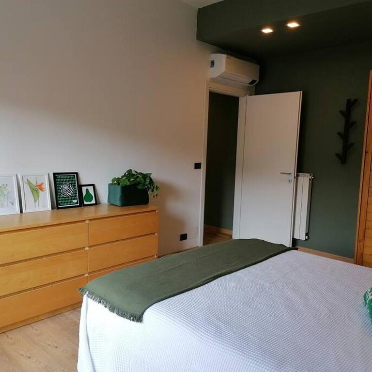 Arona 03 centralissimo ampio bilocale con garage - Appartamento con 1 Camera da Letto - 18