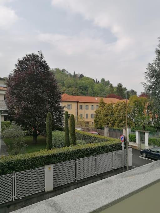 Arona 03 centralissimo ampio bilocale con garage - Appartamento con 1 Camera da Letto - 16