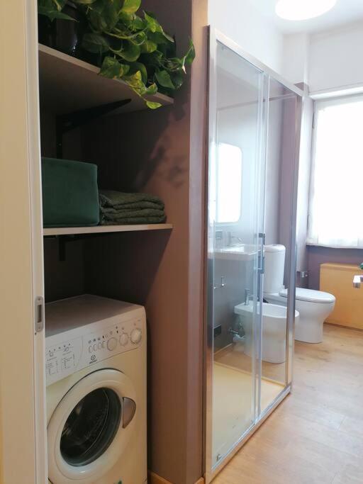 Arona 03 centralissimo ampio bilocale con garage - Appartamento con 1 Camera da Letto - 23
