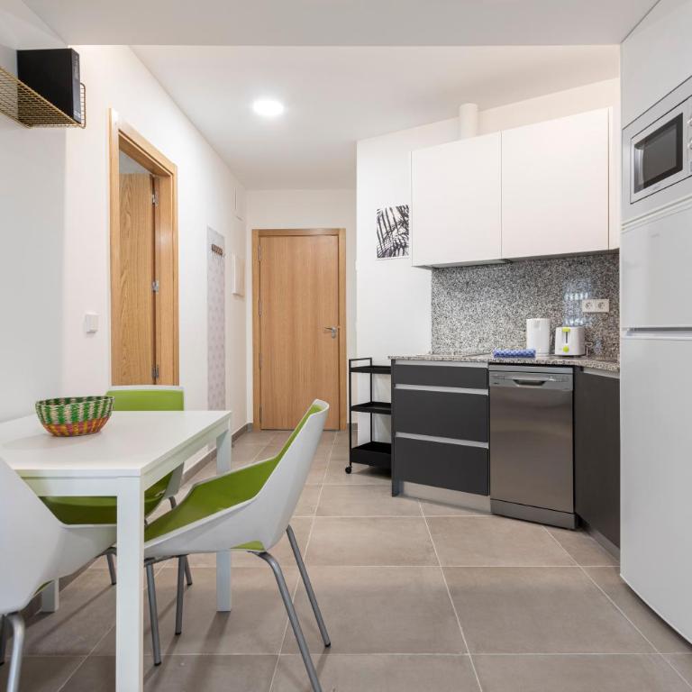 Dobo Madrid América - One-Bedroom Apartment - 11