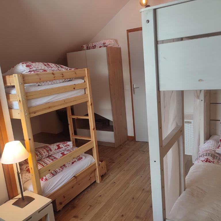Chalet en bois "Les 3 Petits Cochons" Puy Saint Vincent Village - Chalet - 18