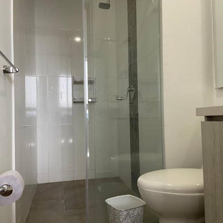 Modern well-equipped 4 PPL condo/5 MIN beach walk - One-Bedroom Apartment - 13