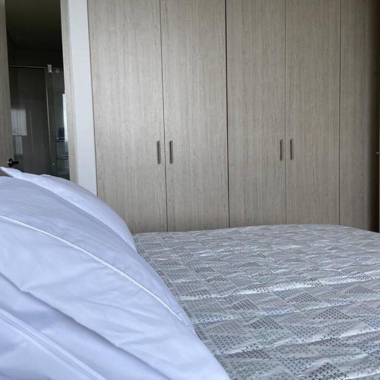 Modern well-equipped 4 PPL condo/5 MIN beach walk - One-Bedroom Apartment - 14