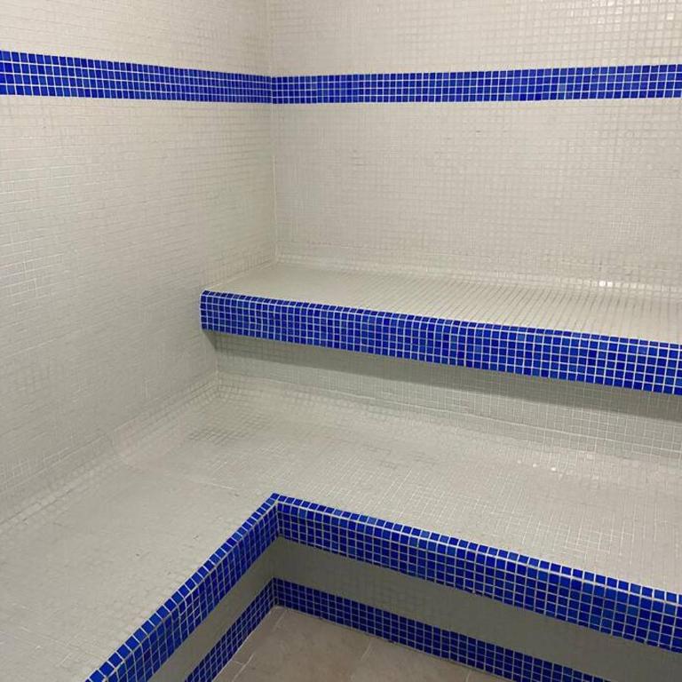 Modern well-equipped 4 PPL condo/5 MIN beach walk - One-Bedroom Apartment - 36