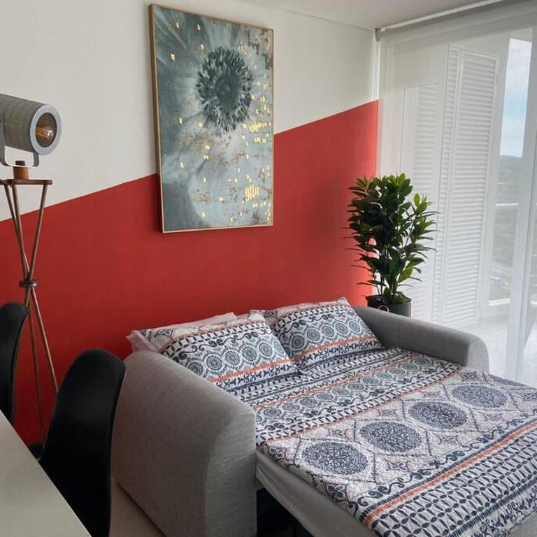 Modern well-equipped 4 PPL condo/5 MIN beach walk - One-Bedroom Apartment - 47