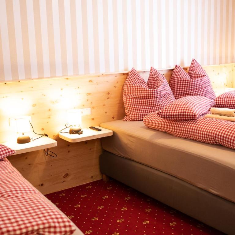 Rösslgut Bed & Breakfast - Deluxe Vierbettzimmer - 12