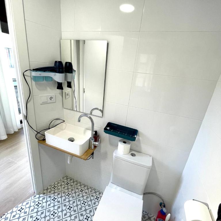 Plaza de España independent house - Four-Bedroom House - 22