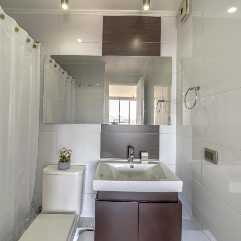 Moderno y Lindo Excelente Ubicación en Las Condes, Apumanque, Metro Manquehue - Two-Bedroom Apartment - 17
