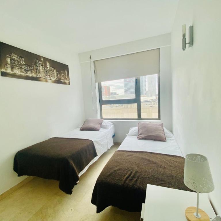 Akira Flats Diagonal Mar Apartments - Four-Bedroom Apartment with Terrace - 4th Floor - 15