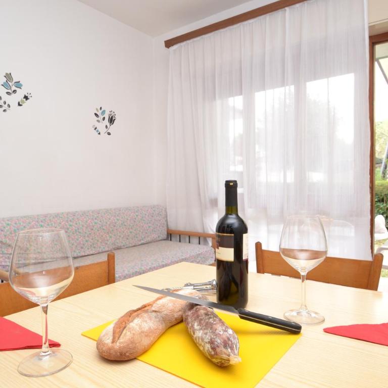 Park - Two-Bedroom Villa - 28
