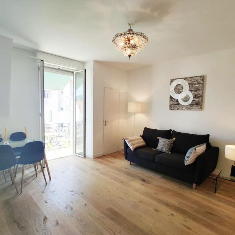 Top floor nest, balcony close to sea and old-town Bail Mobilité - Appartement 1 Chambre - 15
