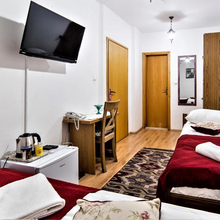 Hotel Kandilj - Standardna Dvokrevetna Soba sa Zasebnim Krevetima - 3