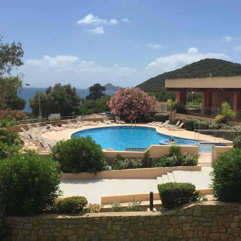 F2 vue mer dans résidence avec piscine - Appartement 1 Chambre - 1