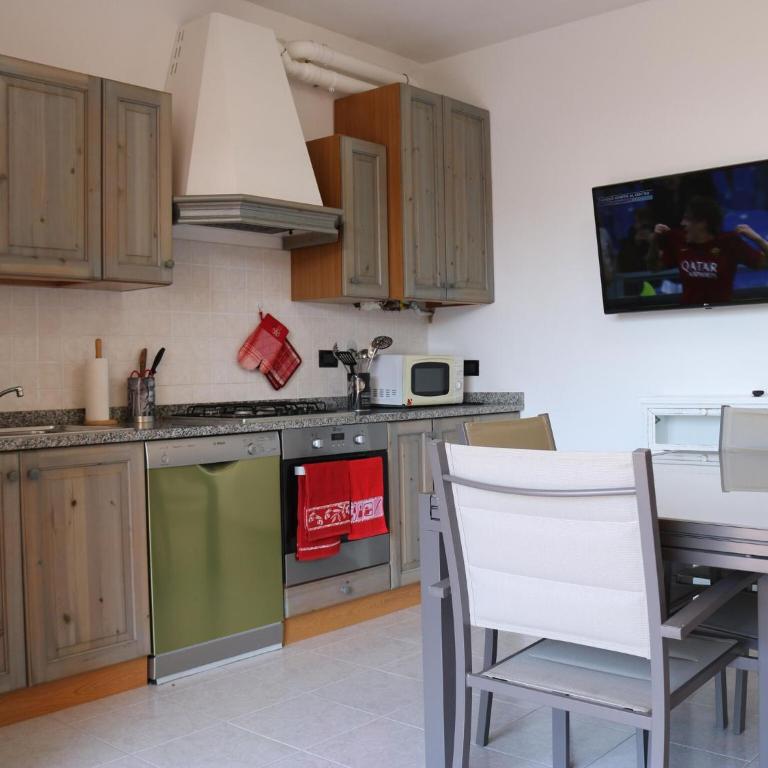 Apartment in Lazise with Lake View Balcony - Casa Vacanze con 2 Camere da Letto - 4