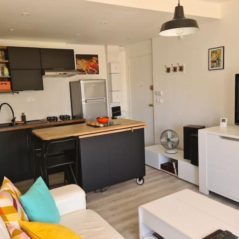 Superbe appartement en plein centre de Carnac - One-Bedroom Apartment - 2