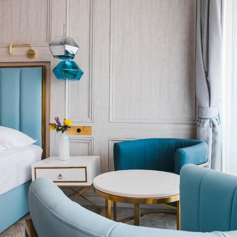 Hotel Maris - Deluks Dvokrevetna soba sa Bračnim Krevetom, Balkonom i Pogledom na More - 9