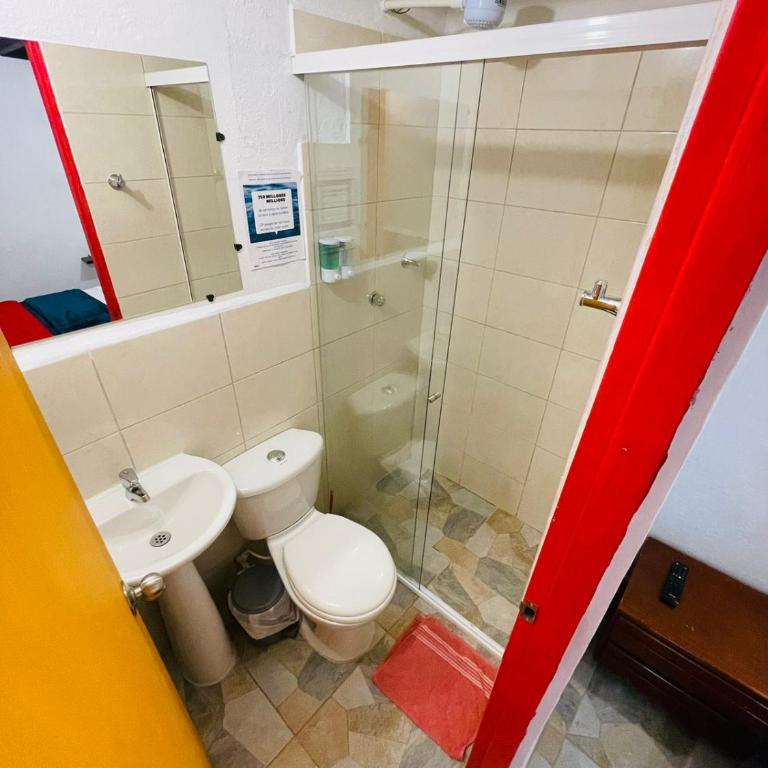 Hotel Marrokos Aeropuerto José María Córdova - Habitación Triple Clásica - 1
