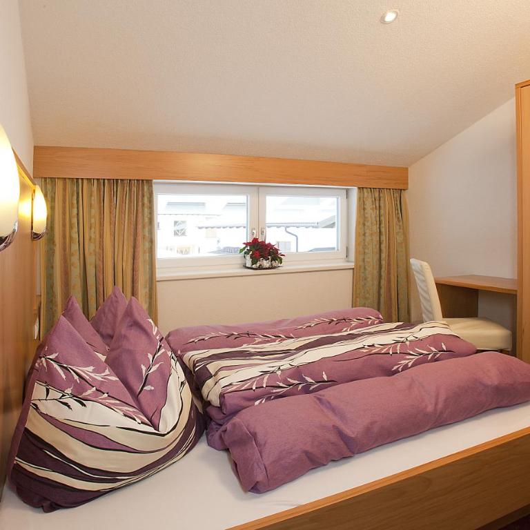 Haus Alpenflora - Apartment mit 7 Schlafzimmern - 47