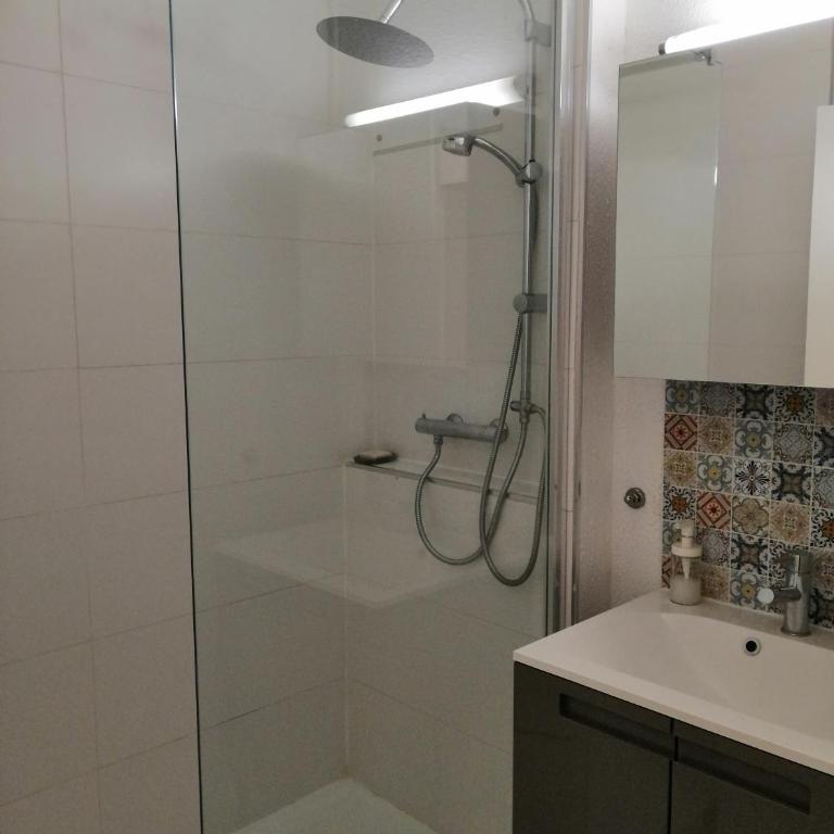 Charmant T2 avec grande terrasse et confort 3 étoiles - Apartment mit 1 Schlafzimmer - 8