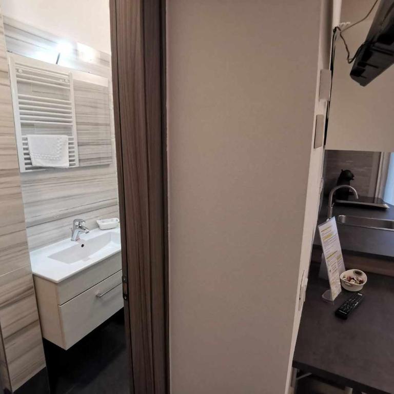 Casa Belfiore Vicenza Martiri di Belfiore 23 - Chambre Lits Jumeaux avec Salle de Bains Privative - 19