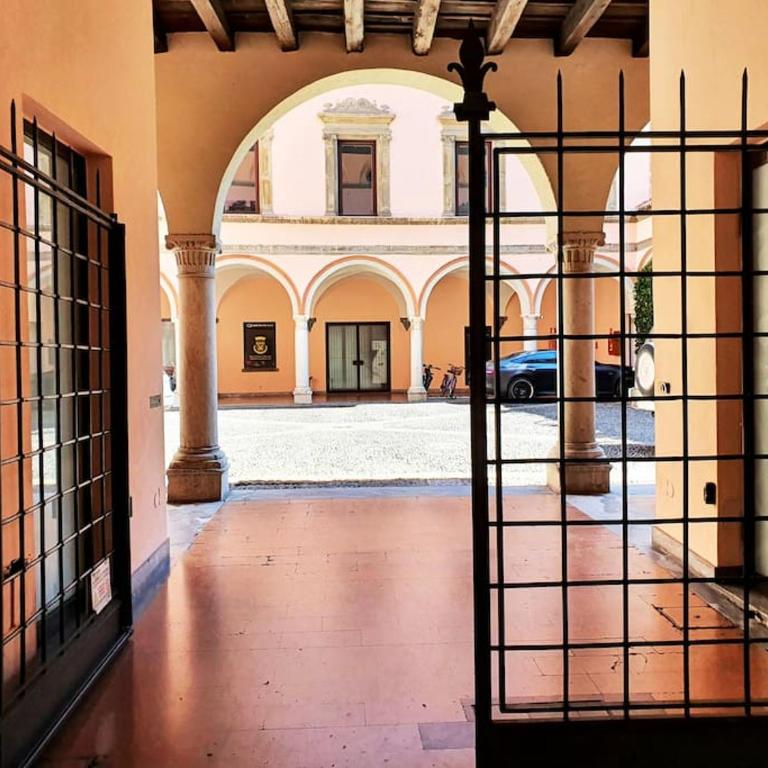 King Como Lake Center 9 posti letto- Grande Terrazza - 2 bagni privati - Appartamento con 2 Camere da Letto - 17