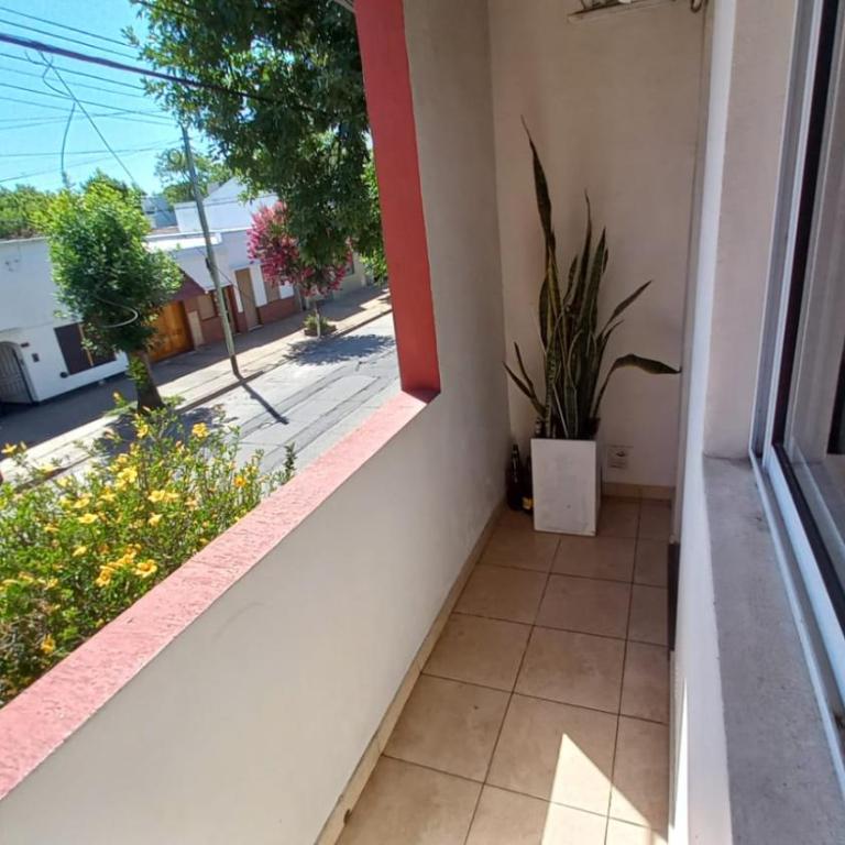 Depto calle 18 - soleado y con balcon - Apartamento - 16