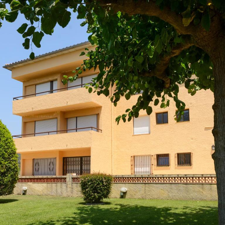 A 3 minutos de la playa. Cerca del centro - Three-Bedroom Apartment - 2