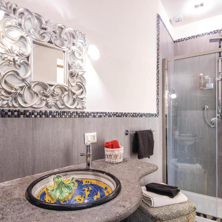 2 Bedroom Stunning Home In Roma - Casa Vacanze - 20