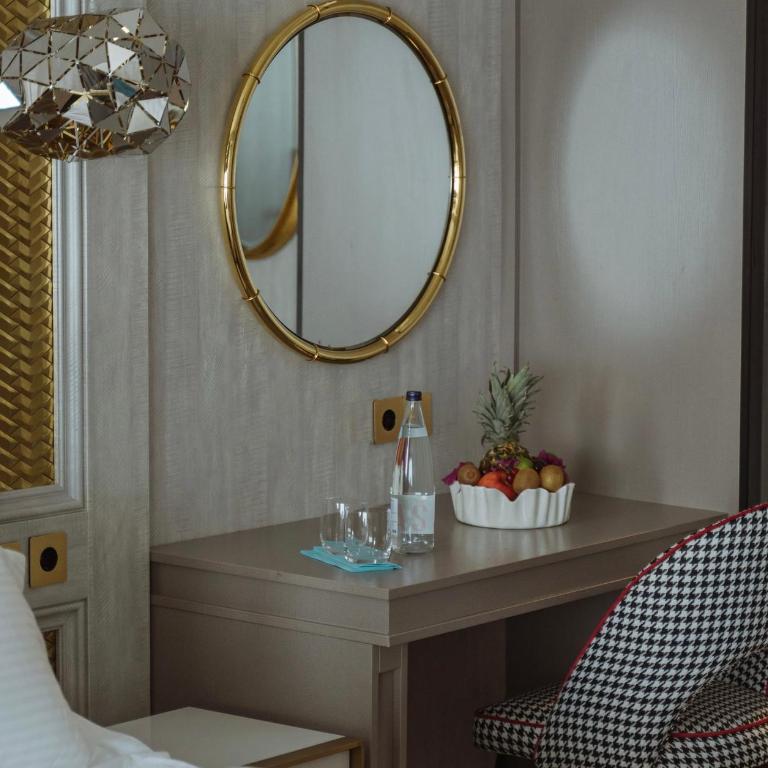 Hotel Maris - Četvorokrevetna Soba sa Pogledom na More - 7