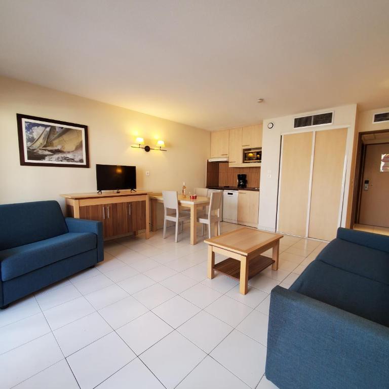 Cap HERMES Vue PORT Studio 30m2 Climatise Piscine - Estudio con vistas al mar - 11
