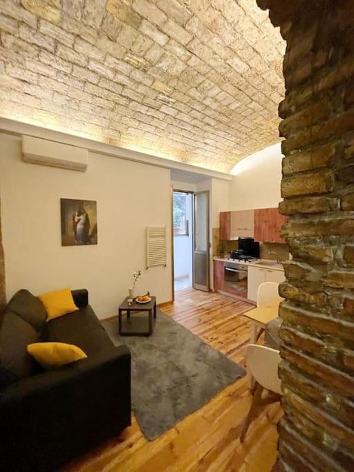 ROMA - antique apartment with private terrace - Appartamento con 2 Camere da Letto - 24