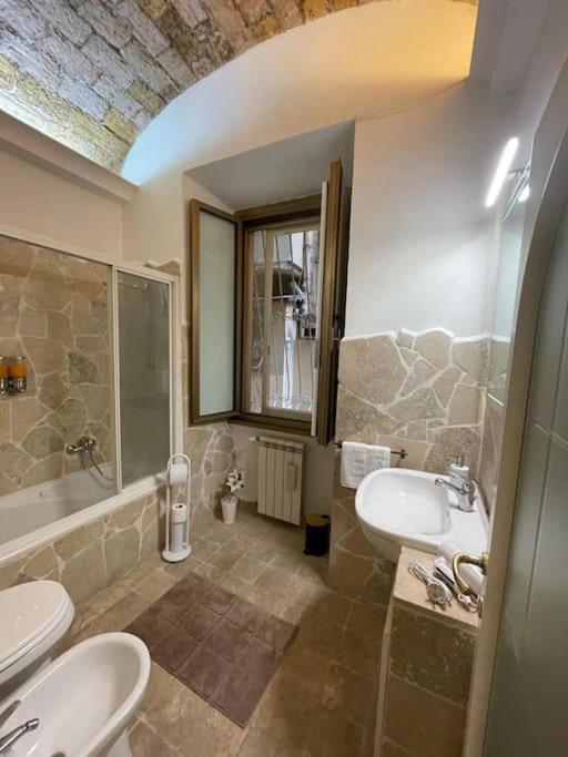 ROMA - antique apartment with private terrace - Appartamento con 2 Camere da Letto - 29