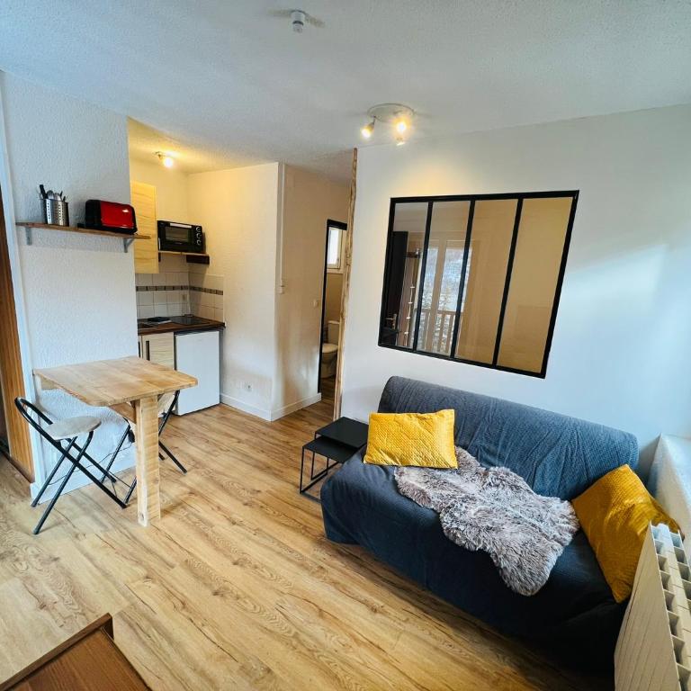 Studio Montagne - Plein Soleil et Terrasse - Appartement 1 Chambre - 1