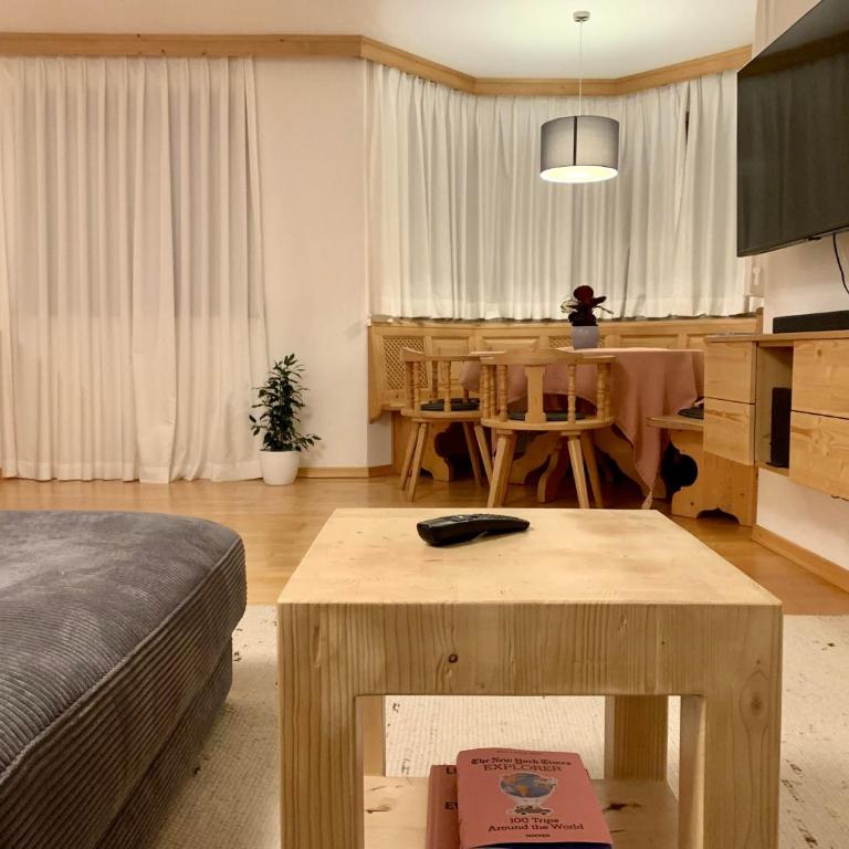 Wohnung Gundhabing - Two-Bedroom Apartment with Terrace - 1