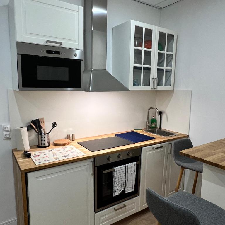 Studio Climatisé Centre Ville #9 - One-Bedroom Apartment - 8