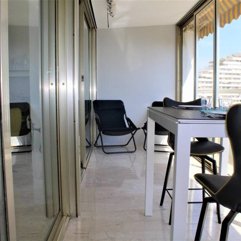 Superbe 3 Pièces avec Terrasse, Clim et Vue Mer à Villeneuve-Loubet - FR-1-252A-92 - Appartement - 13