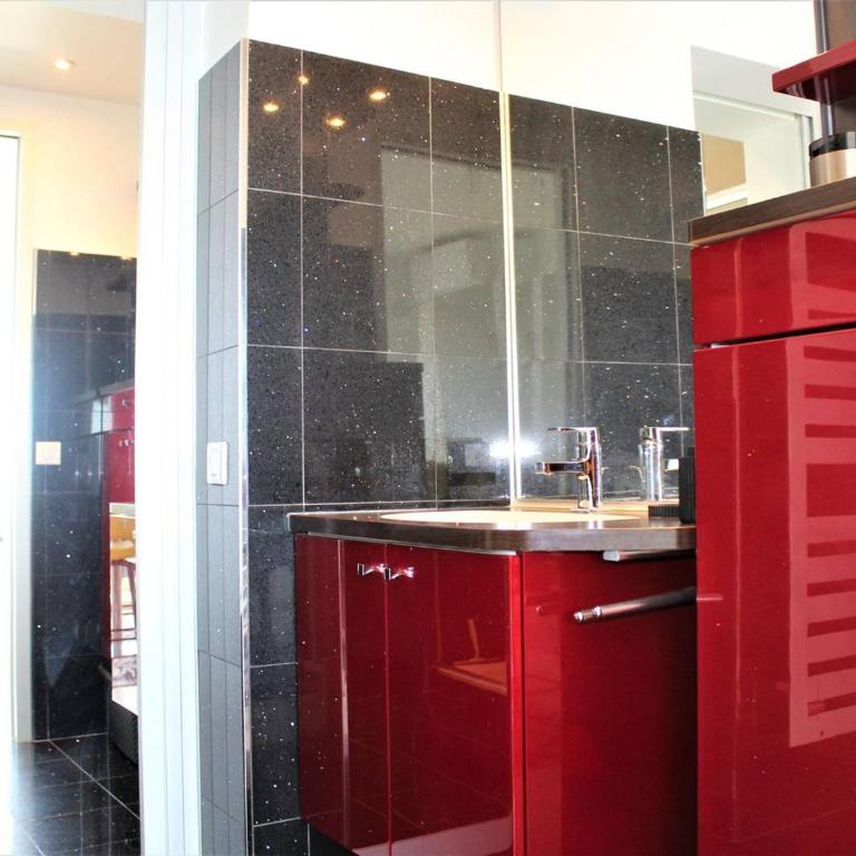 Superbe 3 Pièces avec Terrasse, Clim et Vue Mer à Villeneuve-Loubet - FR-1-252A-92 - Appartement - 24