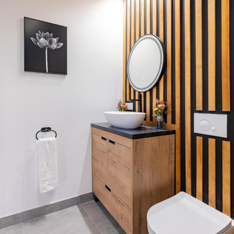Sevilla deluxe suites - Apartamento Superior con balcón y bañera - 11